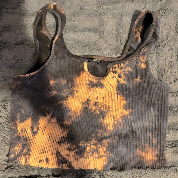 Tops - Tie-dyed crop top